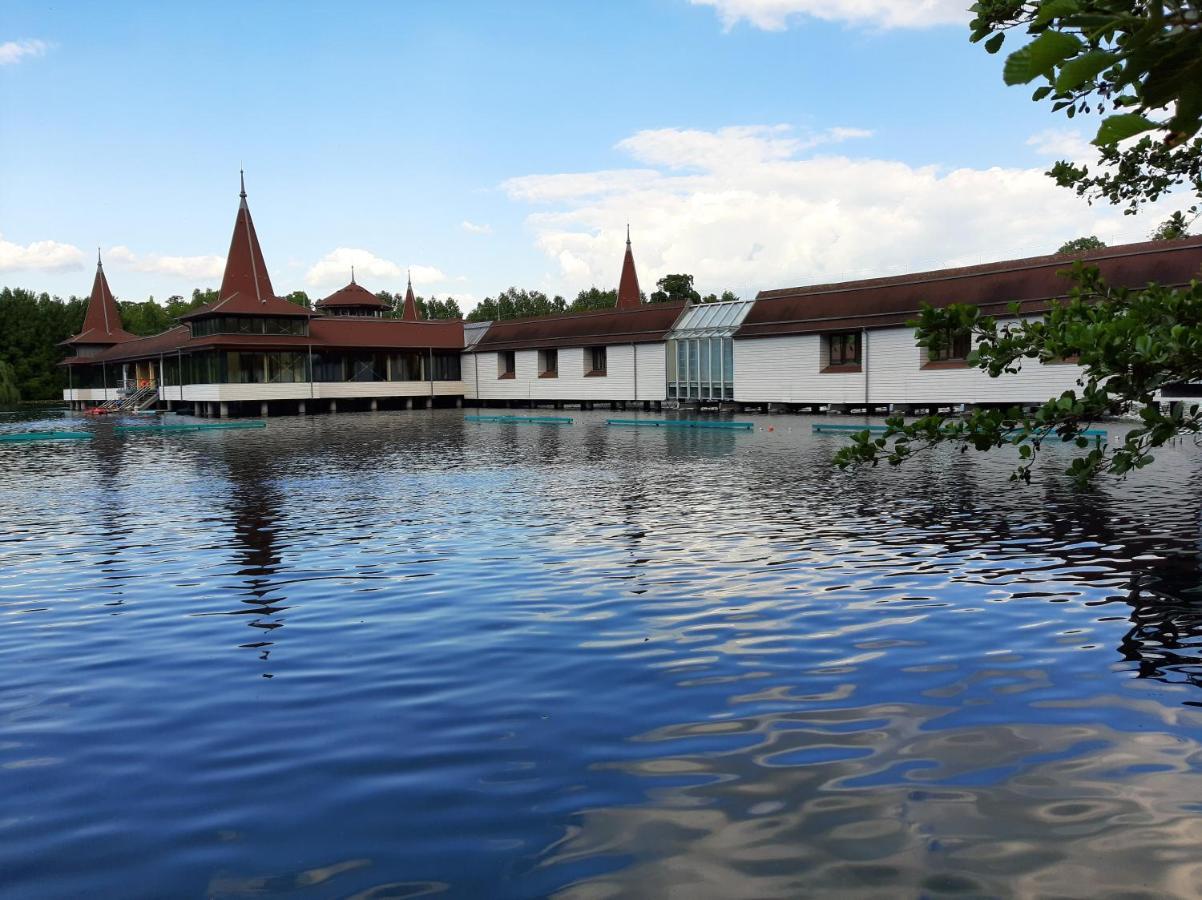 Best Relax Heviz Apartman Exteriér fotografie